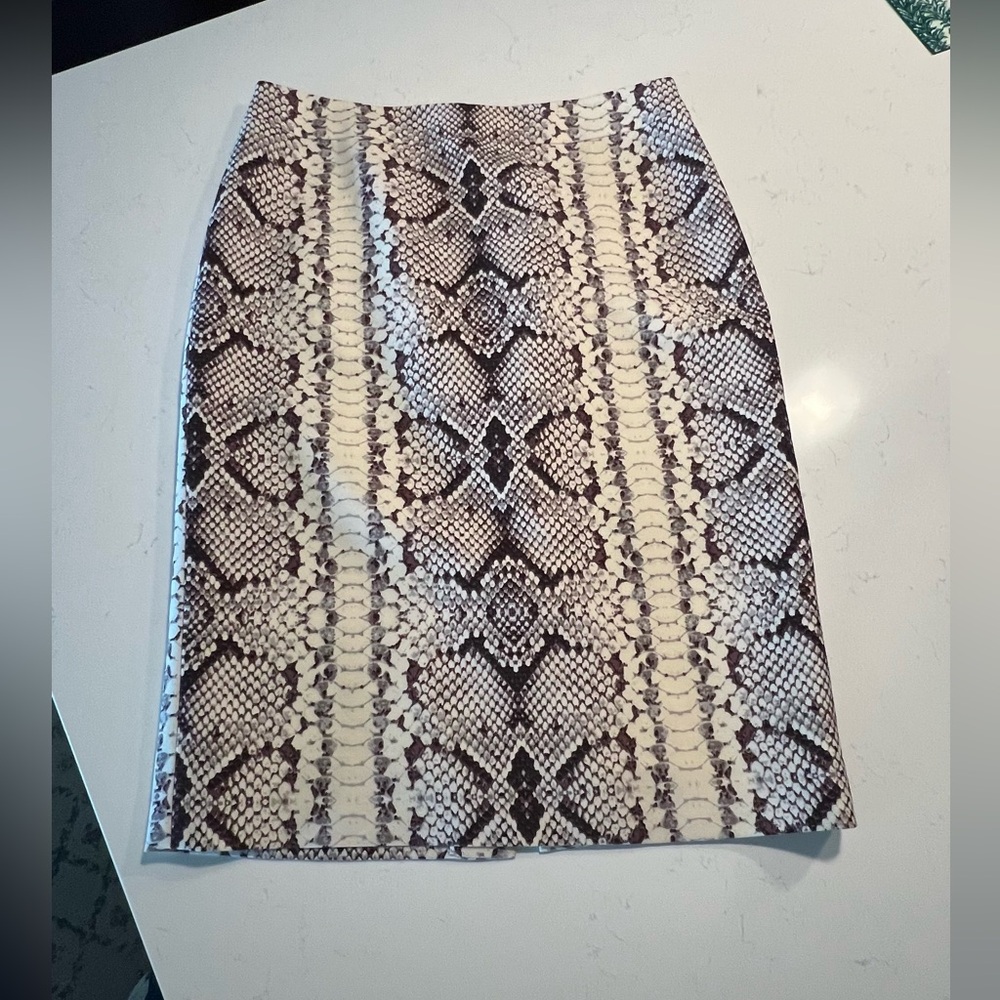 J. Crew No. 2 Pencil Wool Silk Skirt Women's 2 Ivory/Black Snake Print size 2